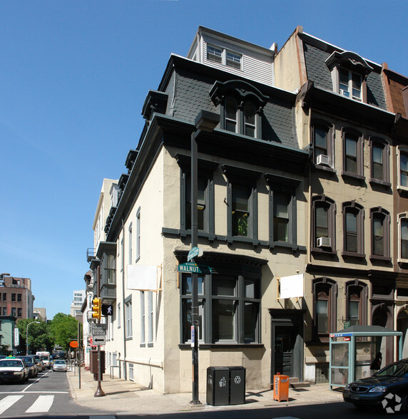 2215 Walnut St, Philadelphia, PA for lease - Primary Photo - Image 1 of 5