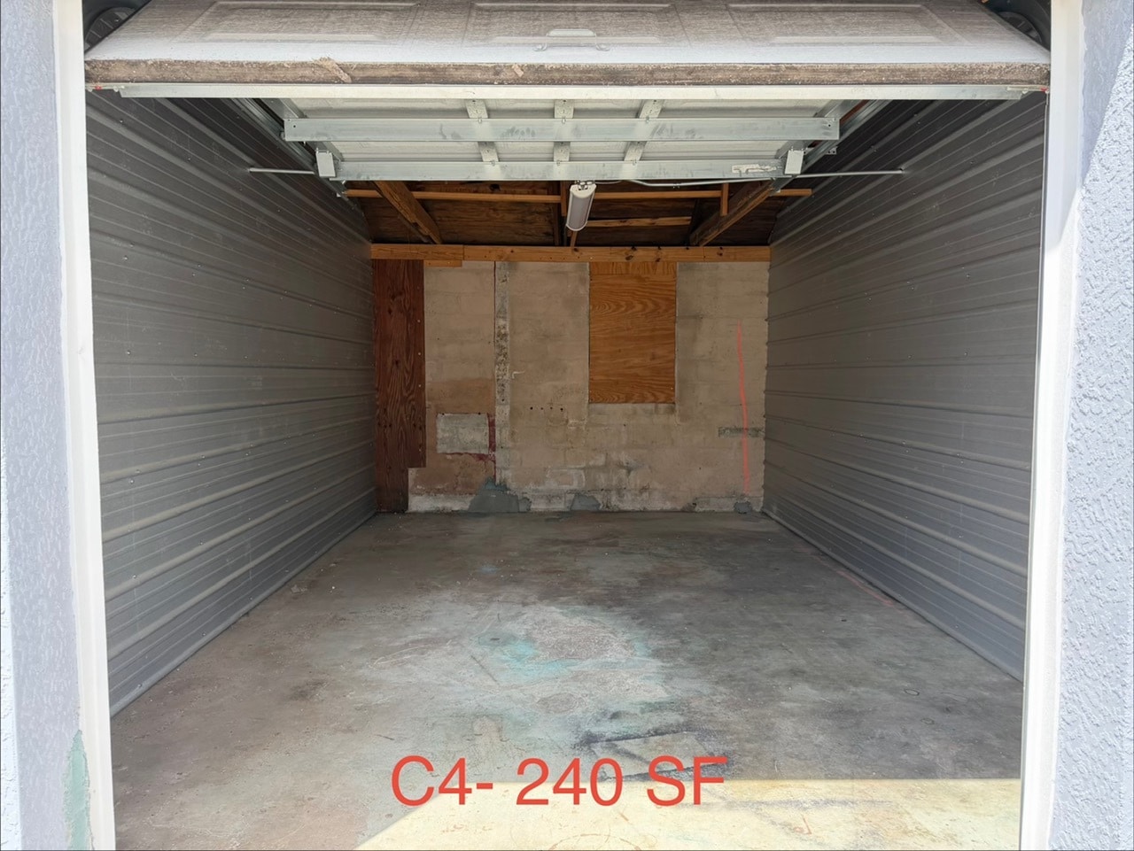 504 Center Rd, Fort Myers, FL for lease Interior Photo- Image 1 of 2