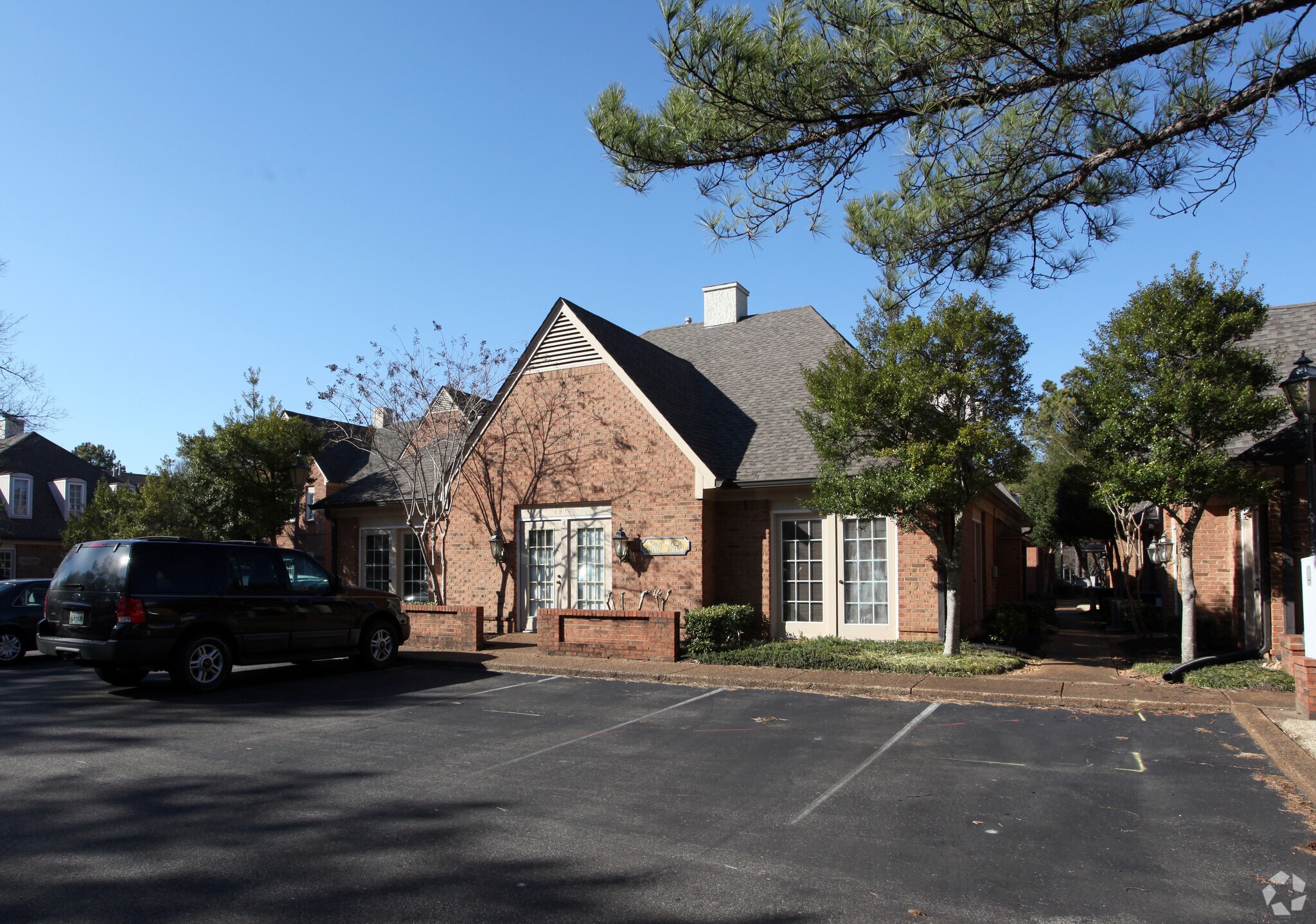 1926 Exeter Rd, Germantown, TN à vendre Photo principale- Image 1 de 14