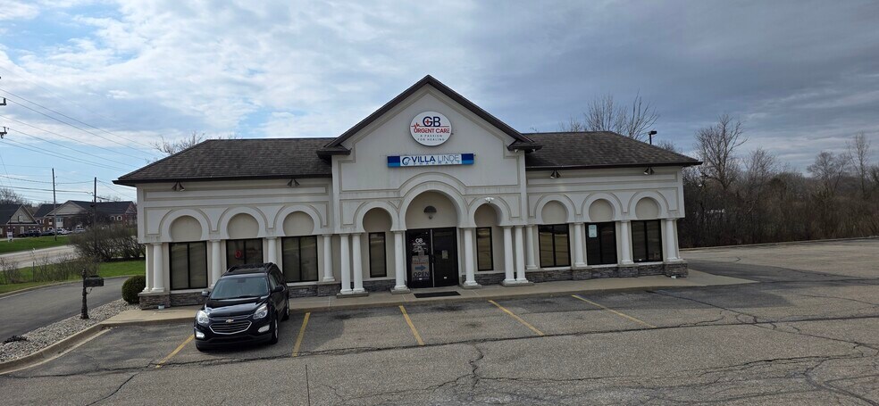 1260 S Linden Rd, Flint, MI à louer - Photo du bâtiment - Image 2 de 2
