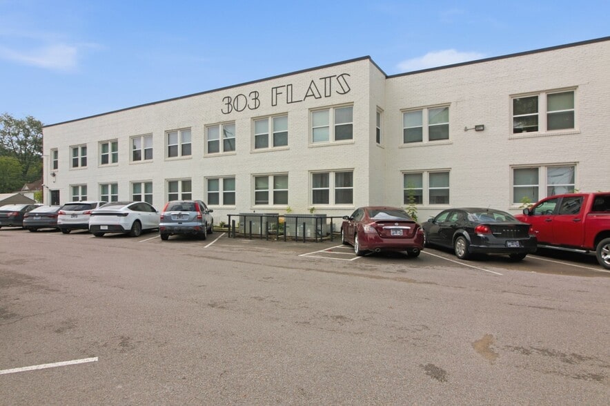 303 S Poplar St, Paris, TN for sale - Building Photo - Image 2 of 22