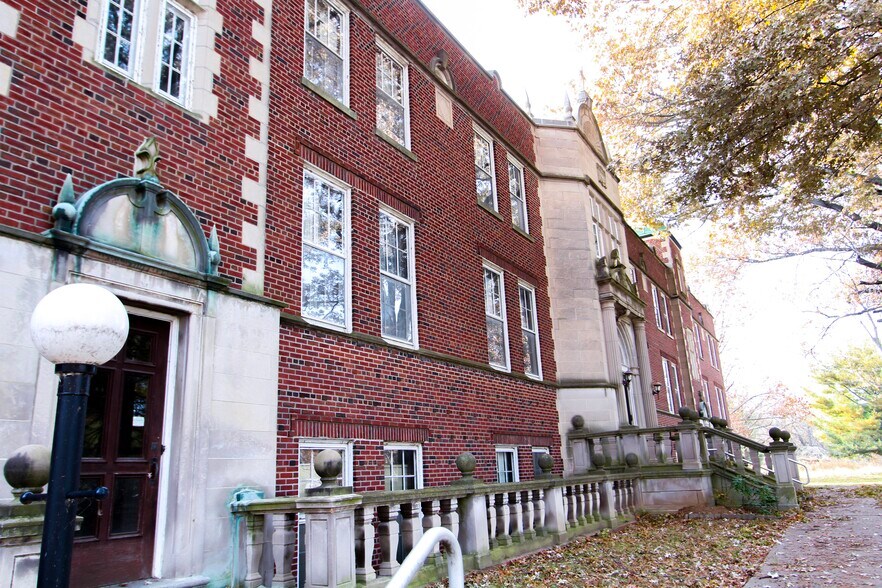 845 Danforth St, Alton, IL à vendre - Photo du bâtiment - Image 1 de 11