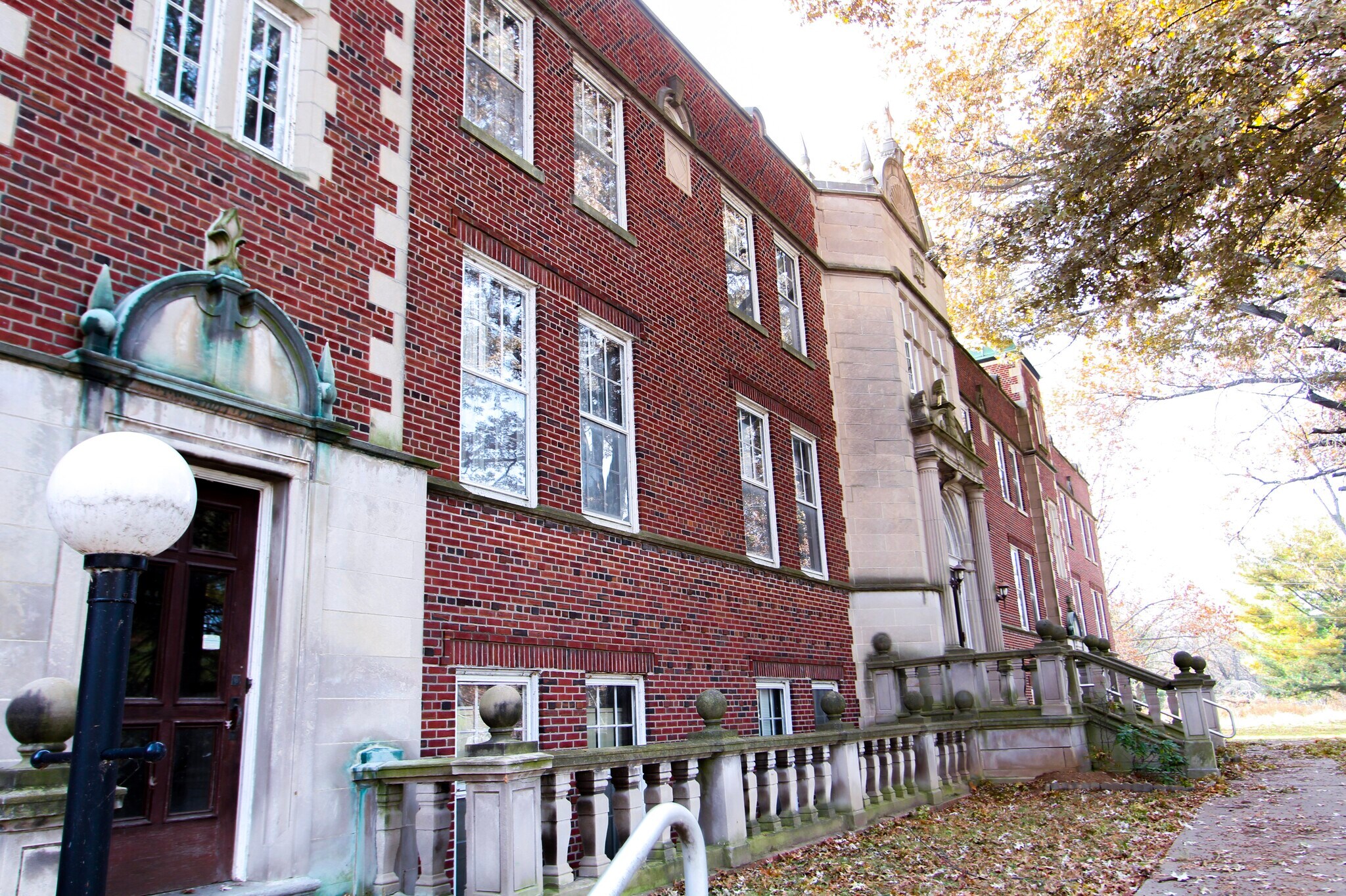 845 Danforth St, Alton, IL à vendre Photo du bâtiment- Image 1 de 12