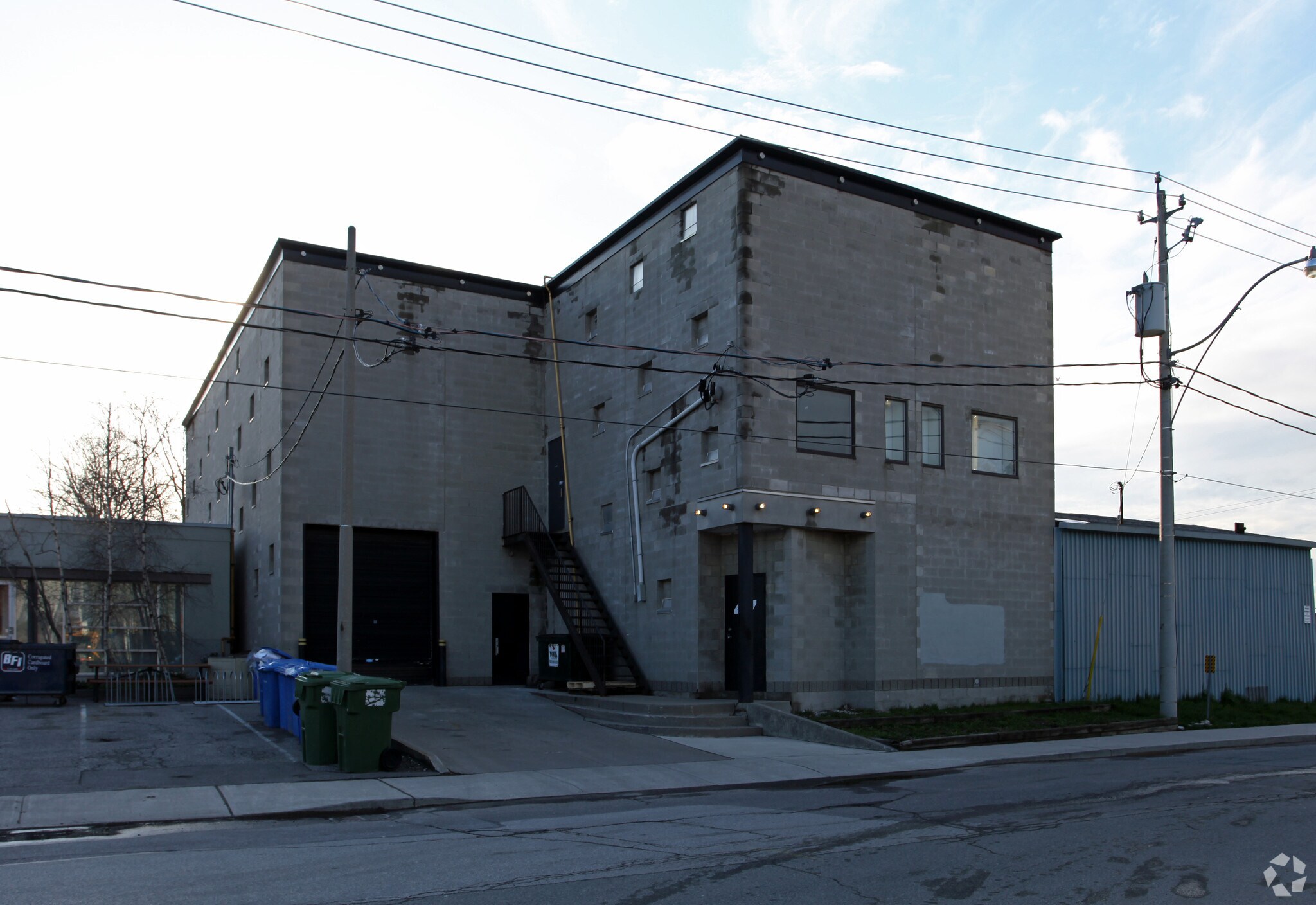 47 Booth Ave, Toronto, ON à vendre Photo principale- Image 1 de 1