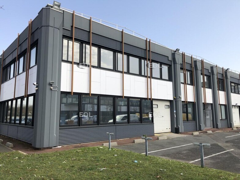 Flex dans Gennevilliers à louer - Photo du bâtiment - Image 2 de 7