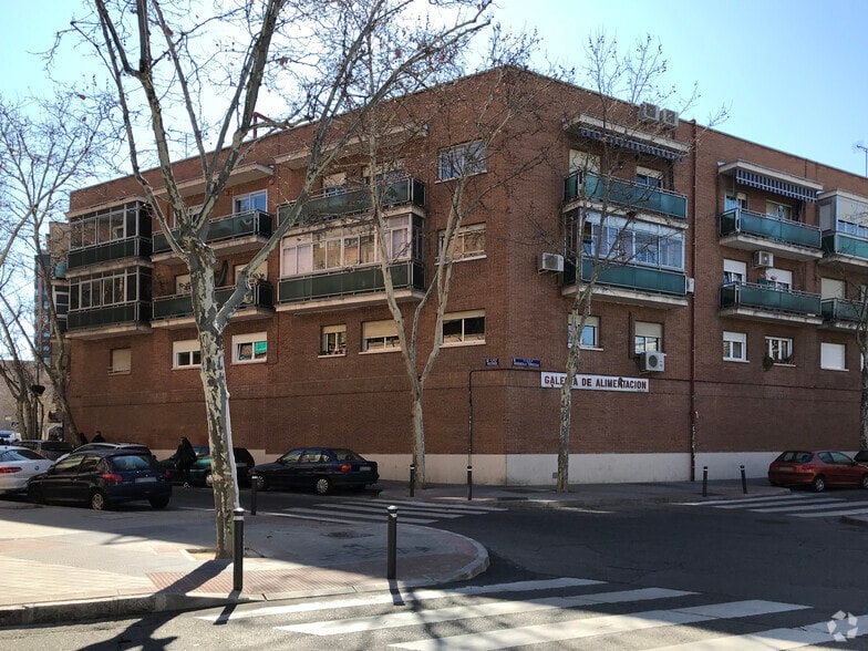 Calle de la Marquesa de Torrecilla, 4, Madrid, Madrid à vendre - Photo du bâtiment - Image 2 de 2