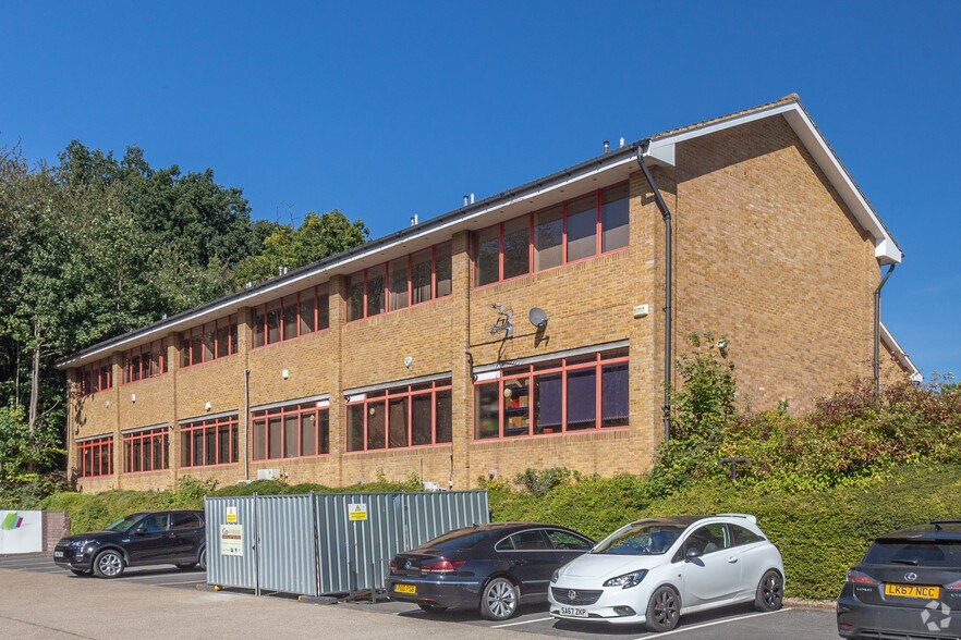 Long Spring, St Albans for lease - Building Photo - Image 2 of 7