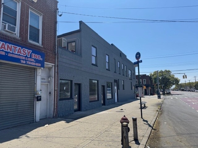 5001 Avenue M, Brooklyn, NY à louer - Photo du bâtiment - Image 2 de 3