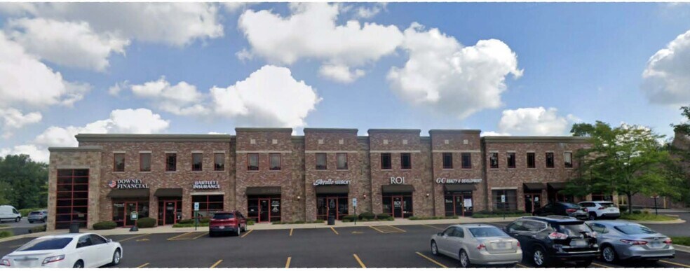 792-806 W Bartlett Rd, Bartlett, IL à vendre - Photo du bâtiment - Image 2 de 21