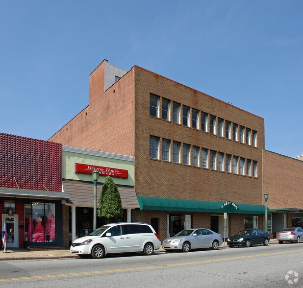 12-16 W Main St, Thomasville, NC à vendre - Photo principale - Image 1 de 1