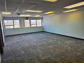 1215 Livingston Ave, North Brunswick, NJ for lease Interior Photo- Image 2 of 6
