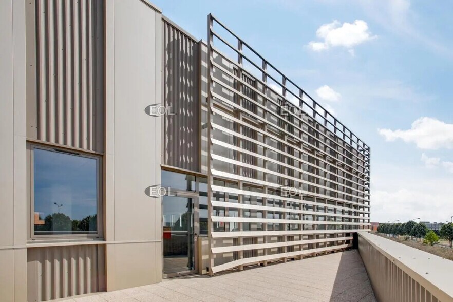 Flex in Tremblay-en-France for sale - Building Photo - Image 3 of 6