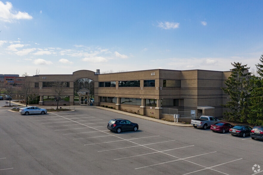 655 Kenmoor Ave SE, Grand Rapids, MI for lease - Primary Photo - Image 2 of 5