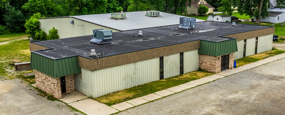 119 Lake Rd, Seymour Township, WI for sale - Building Photo - Image 1 of 3