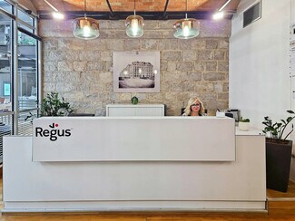 Plus de détails pour 10 Place De La Joliette, Marseille - Coworking à louer