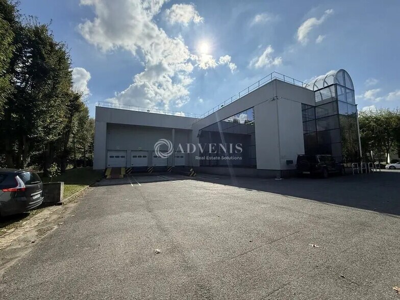 Industrial in Bussy-Saint-Georges for lease - Building Photo - Image 1 of 7