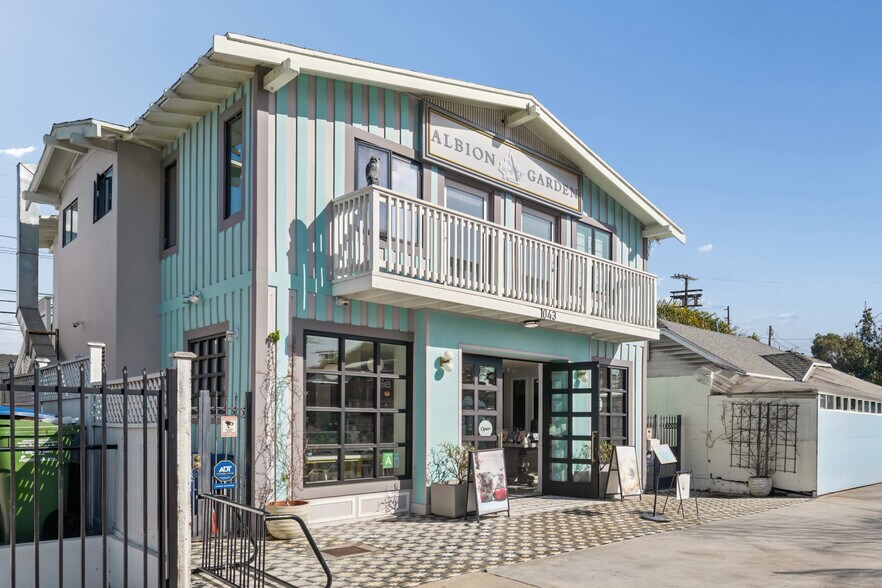 1043 Abbot Kinney Blvd, Venice, CA à vendre - Photo du bâtiment - Image 3 de 5