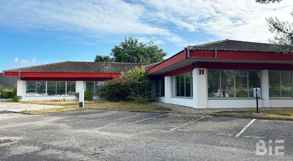 Office in Mérignac for sale - Building Photo - Image 2 of 2