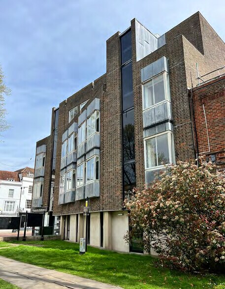 1-3 South St, Chichester à louer - Photo du bâtiment - Image 2 de 7