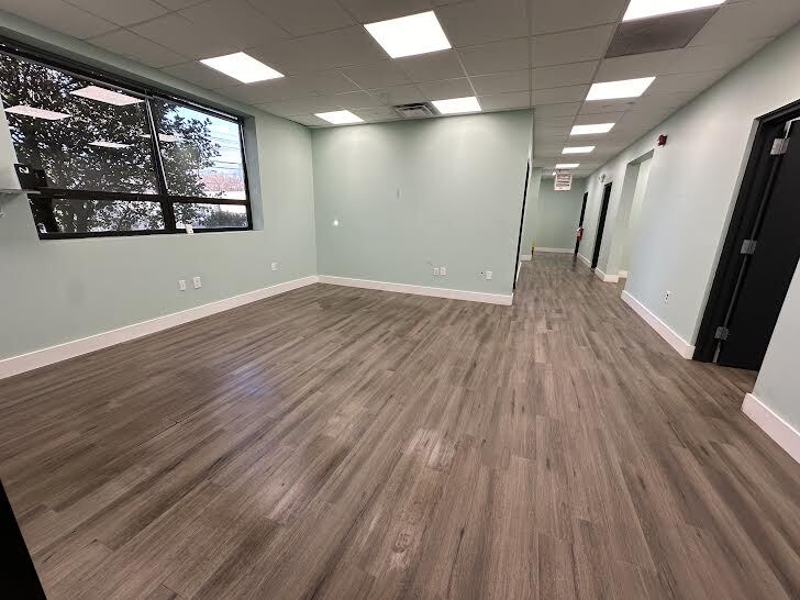 210 S Newman St, Hackensack, NJ à louer - Photo du bâtiment - Image 1 de 22