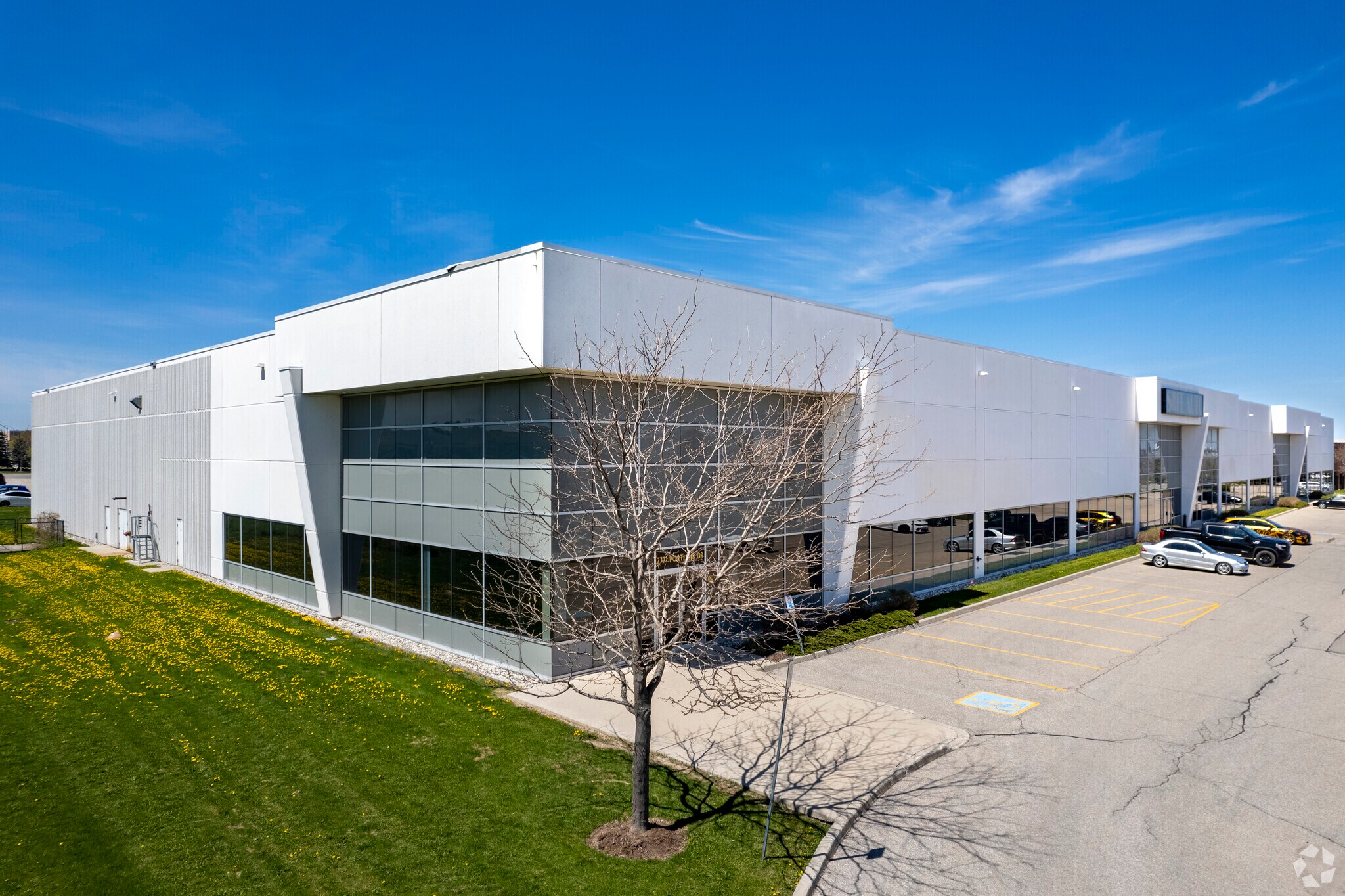 2771 Portland Dr, Oakville, ON for sale Primary Photo- Image 1 of 1