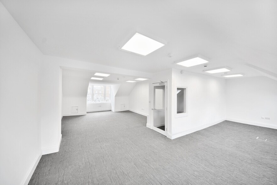 112 George St, Edinburgh à louer - Photo du bâtiment - Image 3 de 10