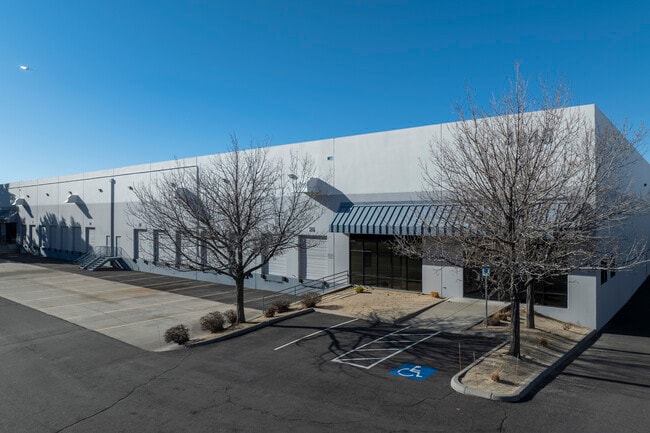 Plus de détails pour 4788-4800 Longley Ln, Reno, NV - Industriel à louer