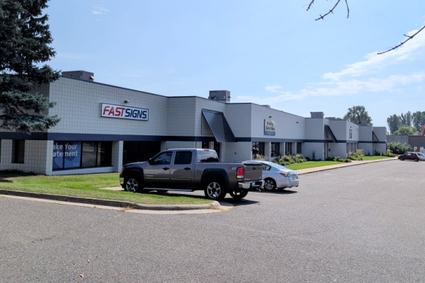 3580-3590 Hoffman Rd E, Vadnais Heights, MN à louer - Photo du bâtiment - Image 1 de 9
