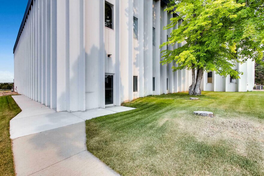 13760 E Arapahoe Rd, Englewood, CO à louer - Photo du bâtiment - Image 2 de 17