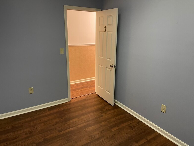 2108 Gateway Dr, Opelika, AL à louer - Photo principale - Image 1 de 2