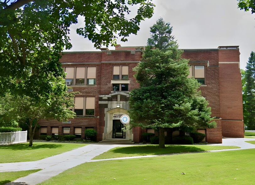 212 N Ottawa St, Tecumseh, MI for sale - Building Photo - Image 3 of 6
