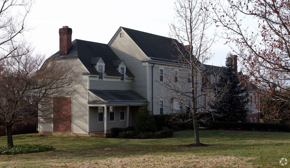 67 Beaver Ave, Clinton Township, NJ à louer - Photo du bâtiment - Image 2 de 5