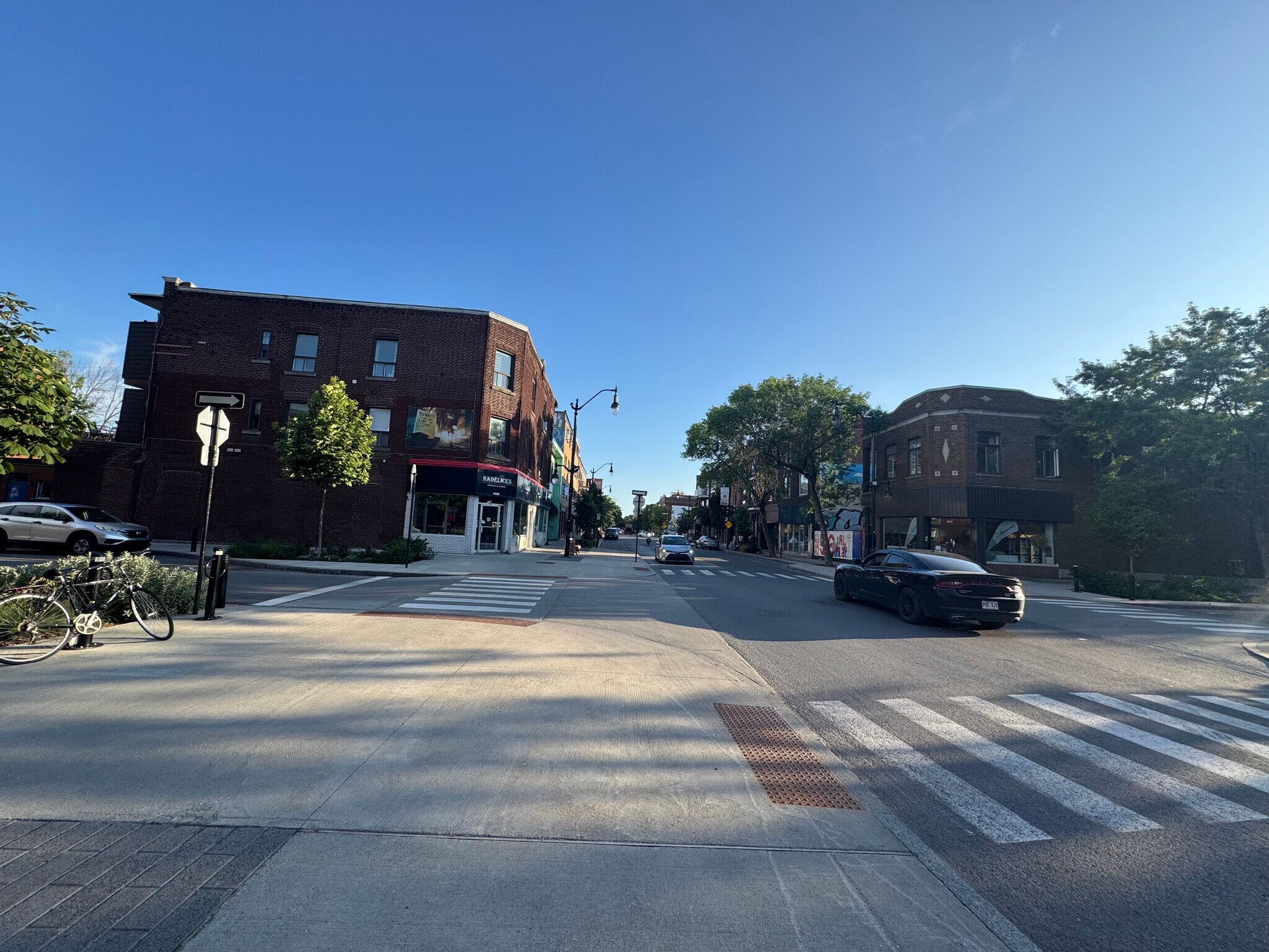 4640 Sainte-Catherine E, Montréal, QC for lease Building Photo- Image 1 of 13