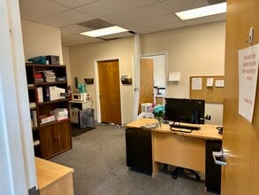 8733-8737 Quarry Rd, Manassas, VA for lease Interior Photo- Image 2 of 2