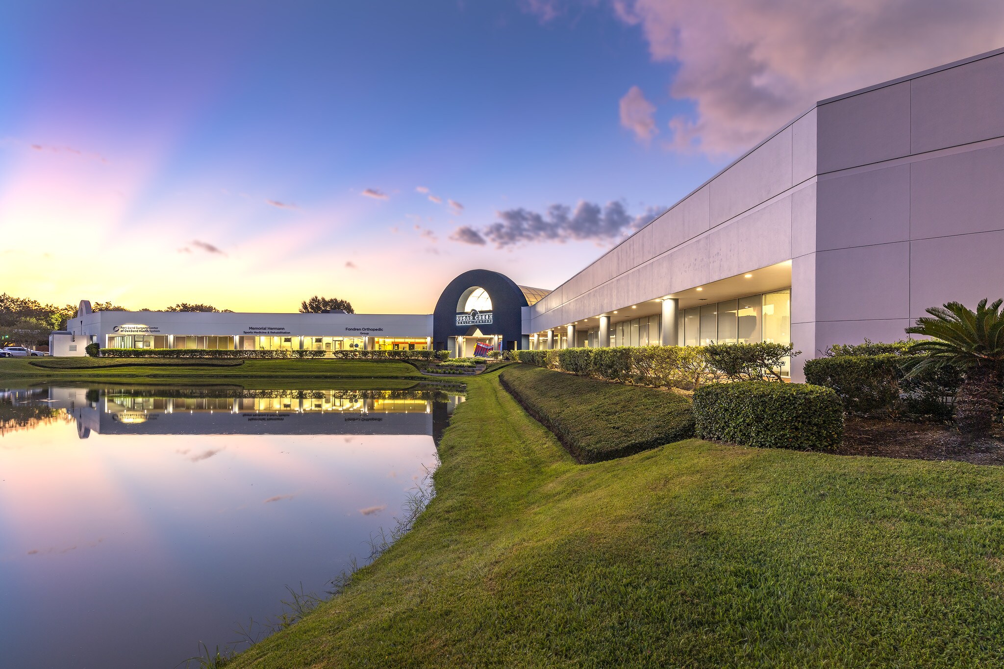 14815-14863 Southwest Fwy, Sugar Land, TX à louer Photo du bâtiment- Image 1 de 16