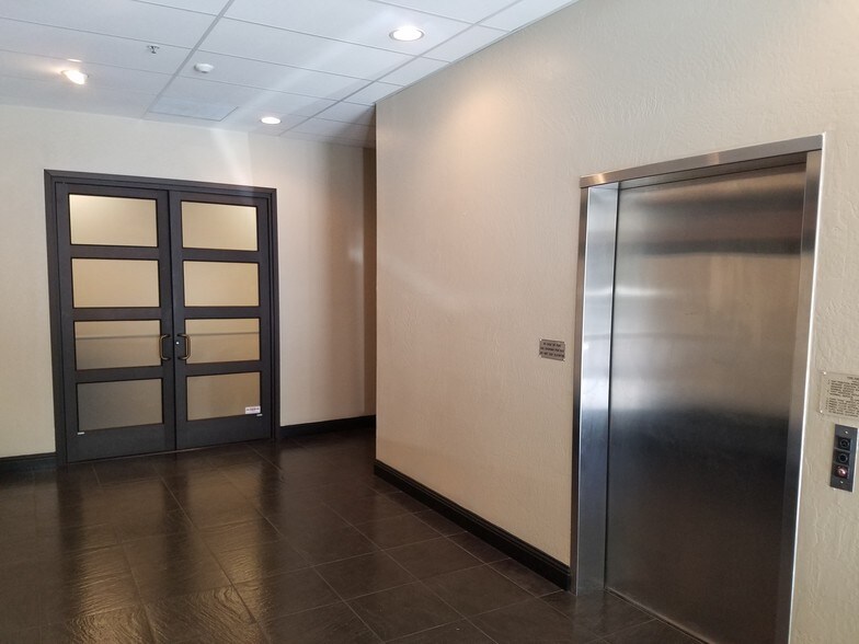 912 11th St, Modesto, CA à louer - Photo intérieure - Image 3 de 6