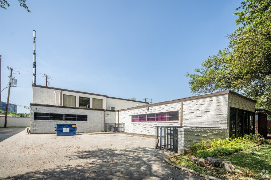 4141 Office Pky, Dallas, TX à louer - Photo du bâtiment - Image 3 de 9