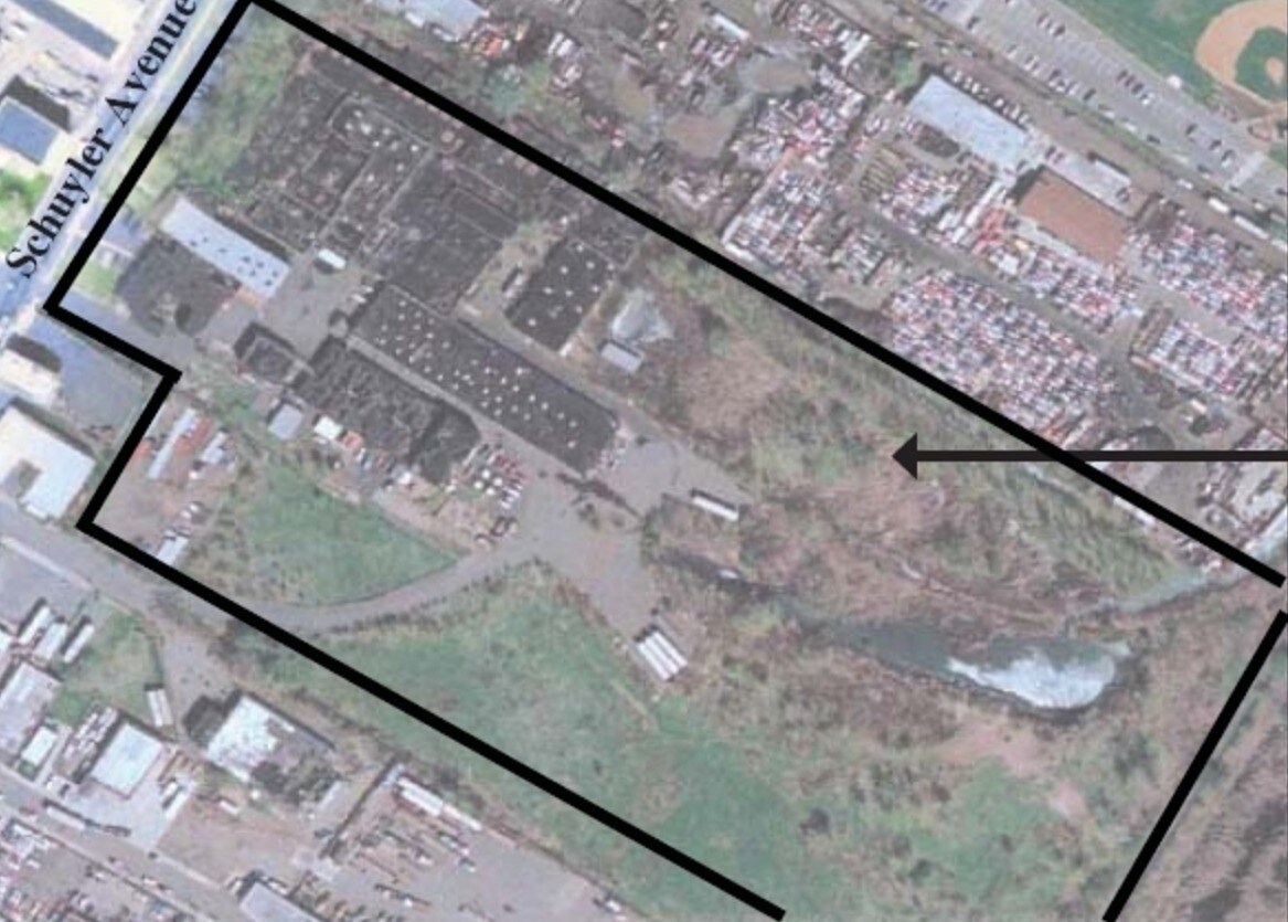 450 Schuyler Ave, Kearny, NJ à vendre Photo du bâtiment- Image 1 de 2