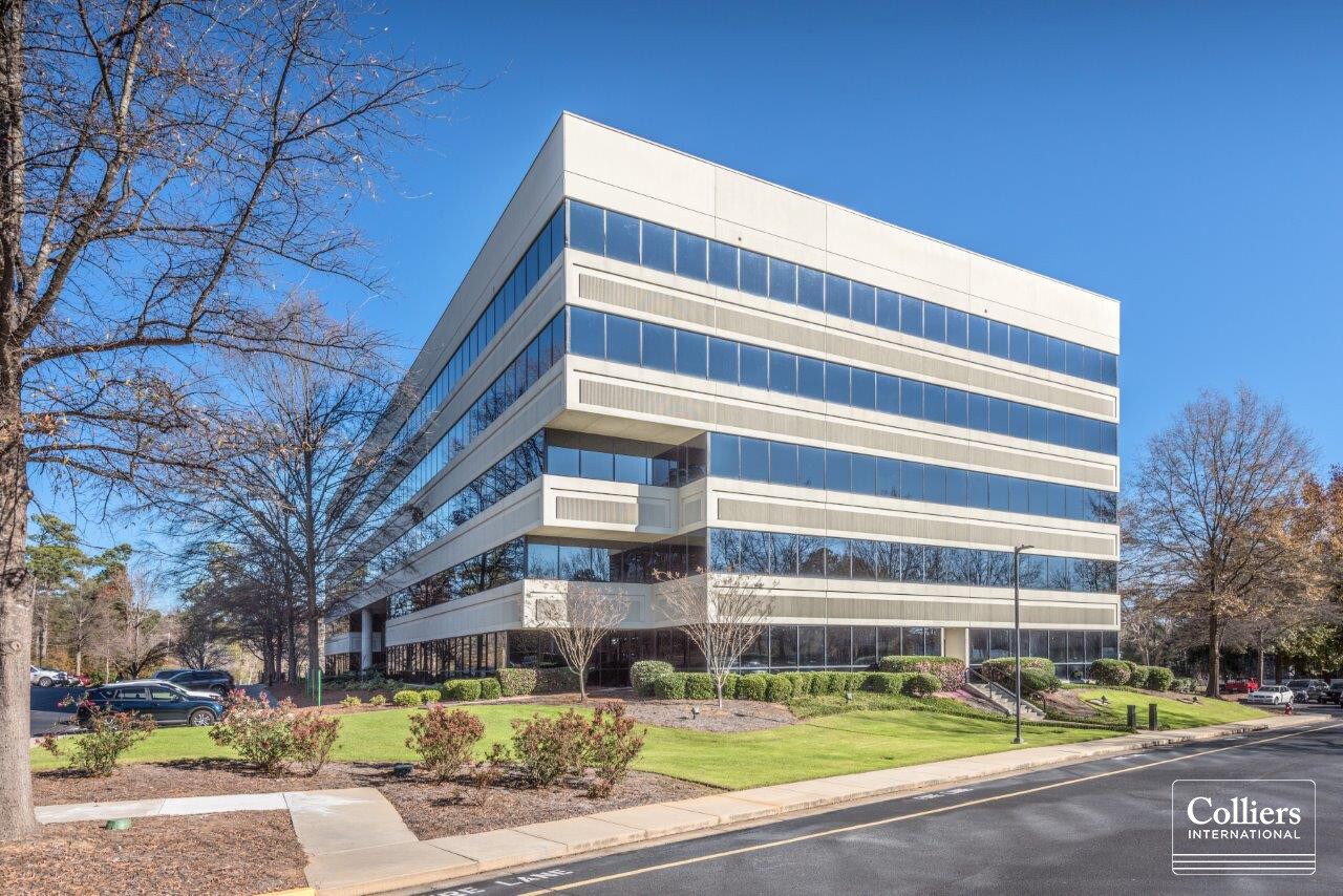 121 Executive Center Dr, Columbia, SC à louer Photo du bâtiment- Image 1 de 5