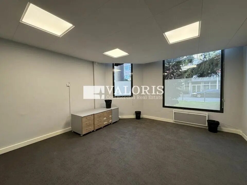 Bureau dans Lyon à vendre Photo du bâtiment- Image 1 de 16