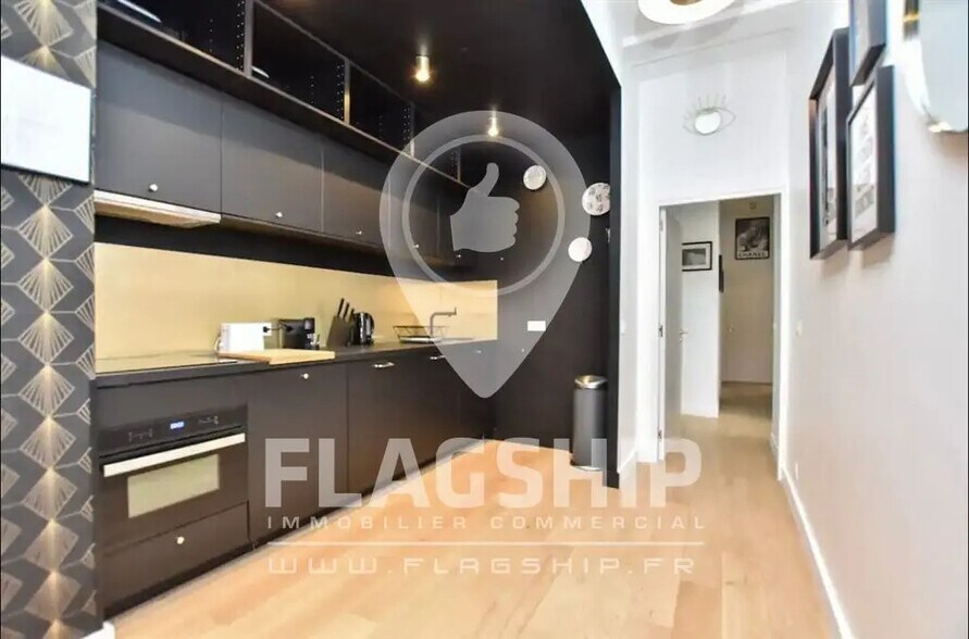 Retail in Paris for sale - Interior Photo - Image 3 of 10