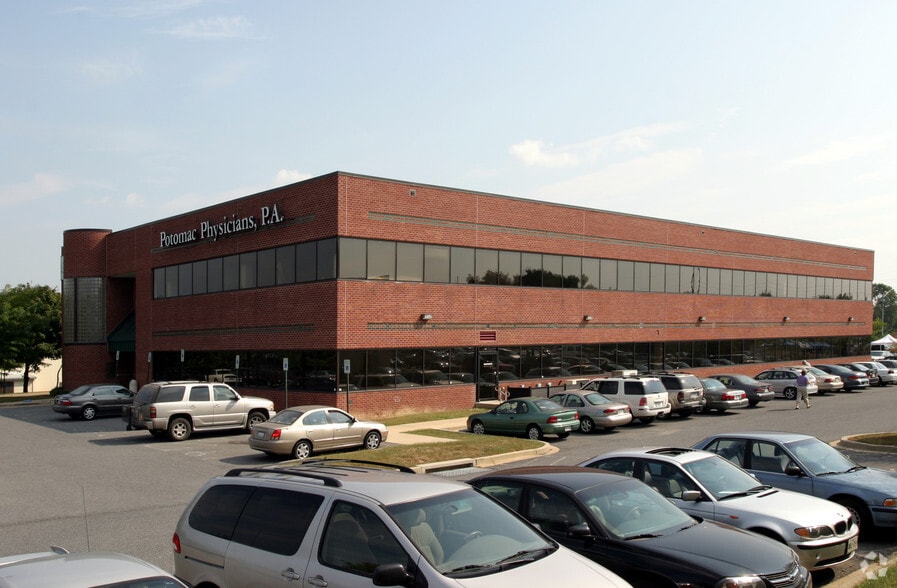 110 Baughmans Ln, Frederick, MD for lease - Building Photo - Image 2 of 8