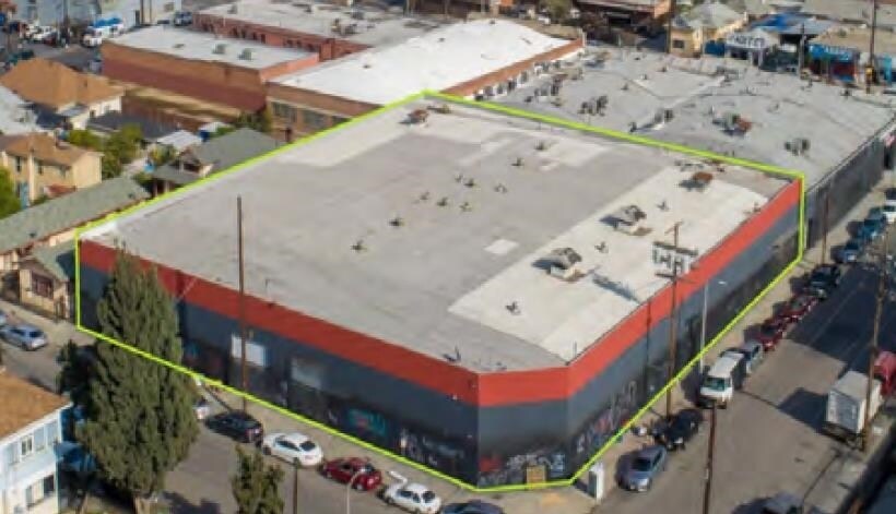 643 E 22nd St, Los Angeles, CA for lease - Building Photo - Image 2 of 6