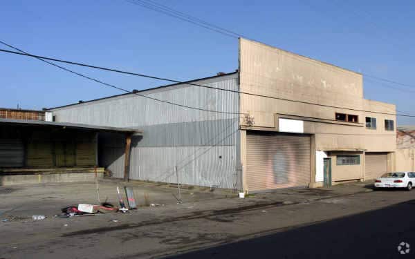2515 Willow St, Oakland, CA for lease - Building Photo - Image 2 of 8