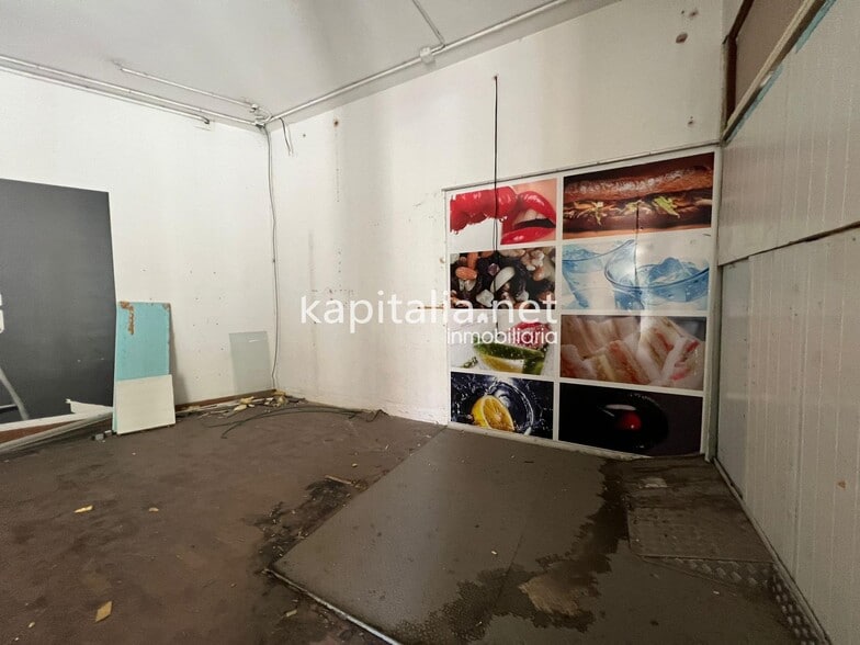 Retail in Ontinyent, Valencia for lease - Building Photo - Image 2 of 3