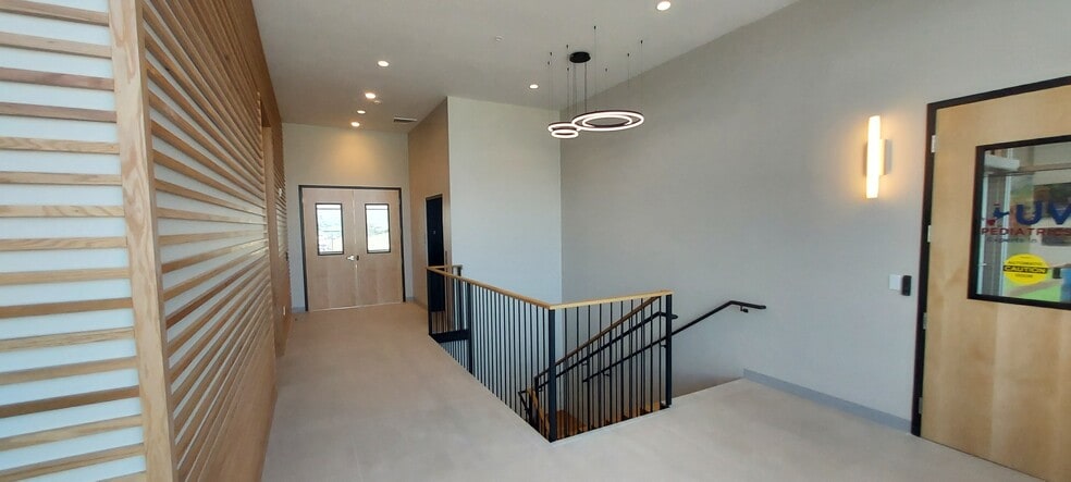 4317 N Pony Express Pky, Eagle Mountain, UT for lease - Interior Photo - Image 3 of 3