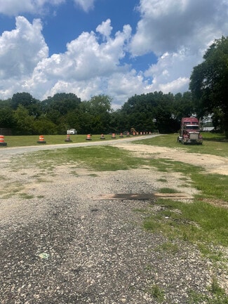 Plus de détails pour 3245 Baywood Rd, Eastover, NC - Industriel à vendre