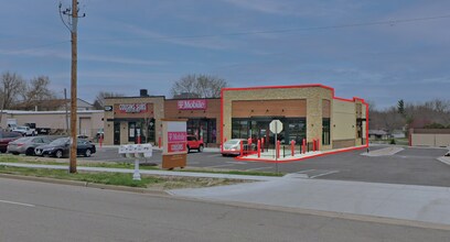 1424-1432 US Highway 51, Stoughton, WI for lease Building Photo- Image 2 of 12