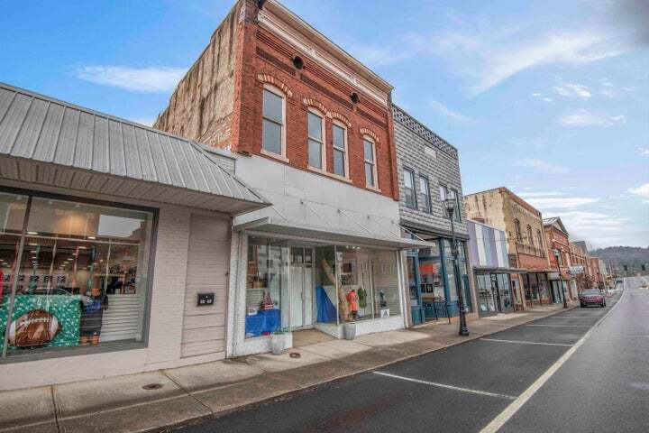 428 N Roane St, Harriman, TN à vendre - Photo du bâtiment - Image 2 de 40