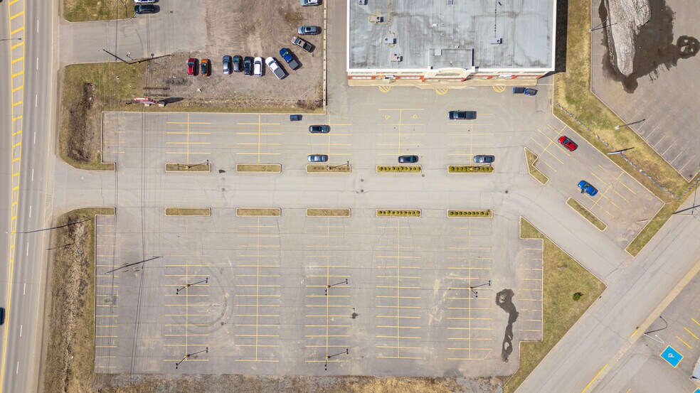 200 Rue Commerciale, Donnacona, QC à louer - Aérien - Image 3 de 4